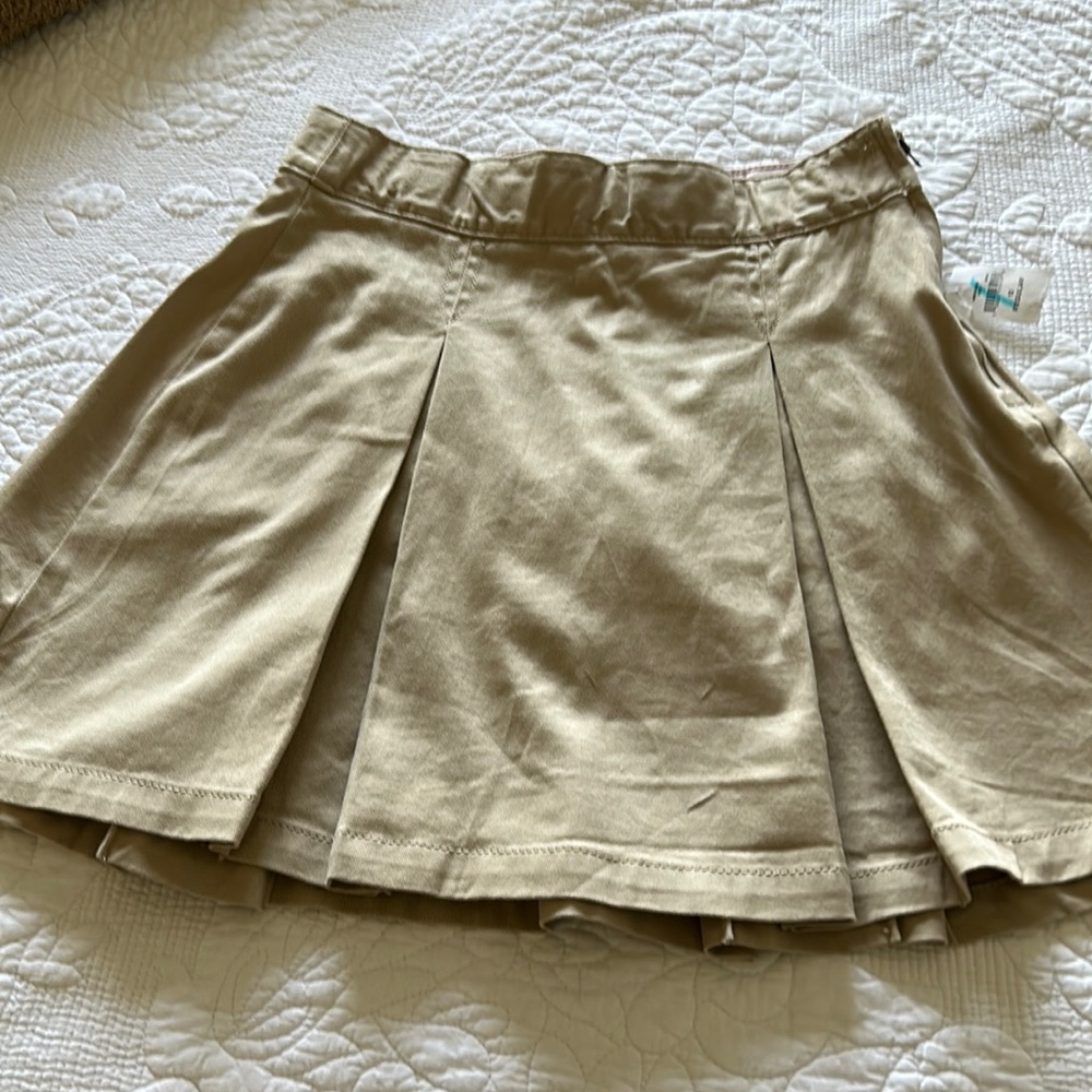 Gap pleated skirt